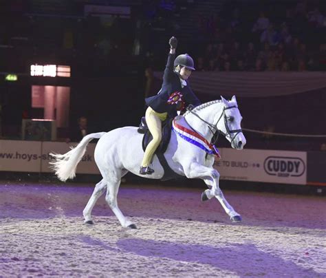 chloe lemieux|Chloe reins supreme at Horse of the Year Show.